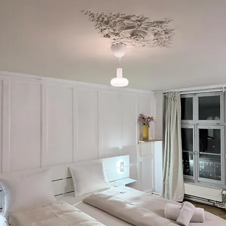 Traditional Old Town In Perfect Location Appartement *