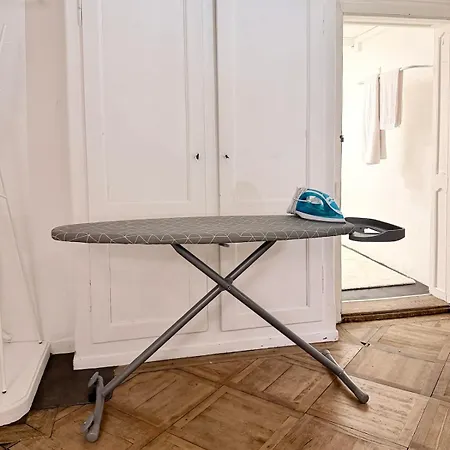 Traditional Old Town In Perfect Location