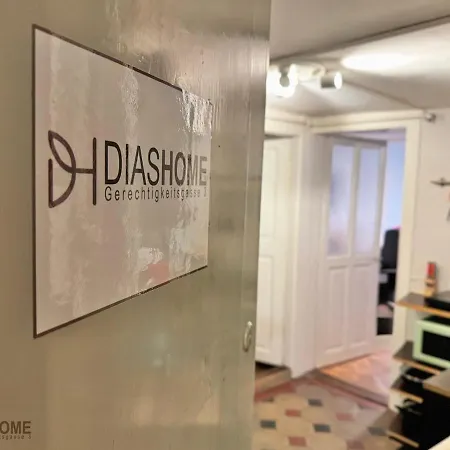 Traditional Old Town In Perfect Location Berne