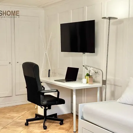 Traditional Old Town In Perfect Location *