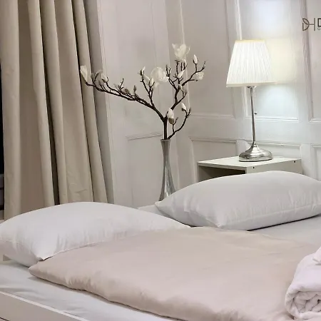 Traditional Old Town In Perfect Location Appartement *