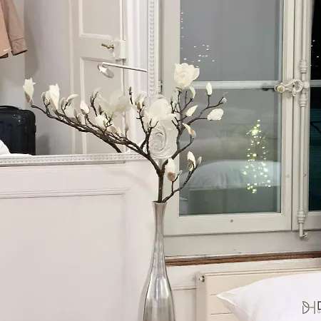 Traditional Old Town In Perfect Location