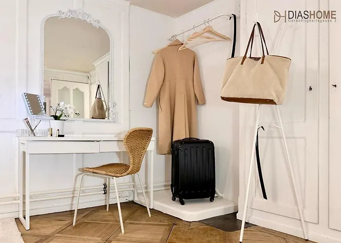 Traditional Old Town In Perfect Location 아파트 베른