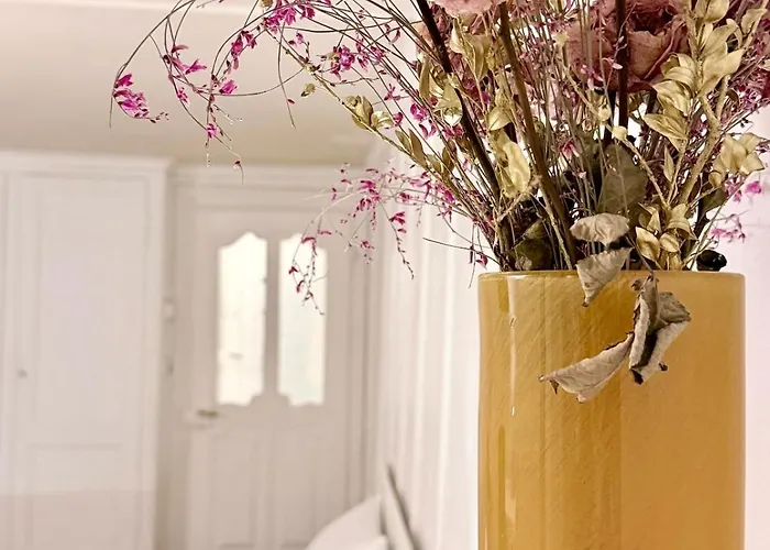 아파트 Traditional Old Town In Perfect Location 베른