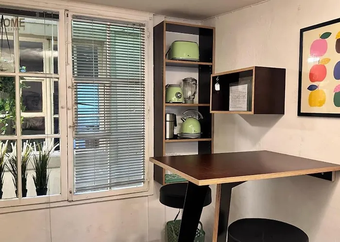 Traditional Old Town In Perfect Location 베른