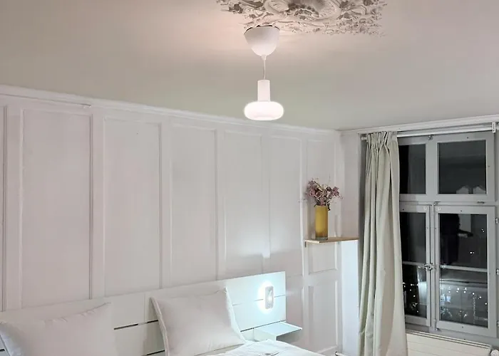 Traditional Old Town In Perfect Location Apartman *