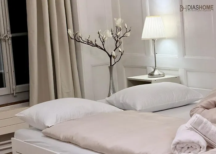 Traditional Old Town In Perfect Location Apartman *